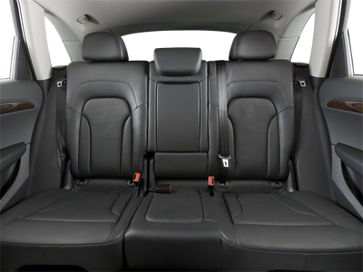 2012 Audi Q5 quattro 4dr 3.2L Prestige