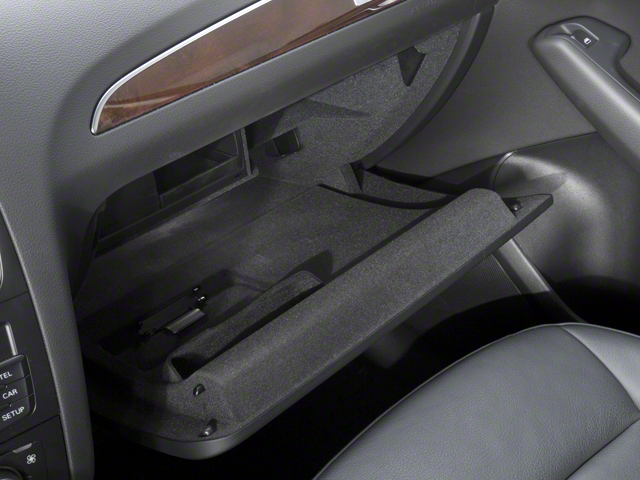 2012 Audi Q5 quattro 4dr 3.2L Prestige