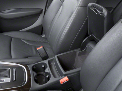 2012 Audi Q5 quattro 4dr 3.2L Prestige