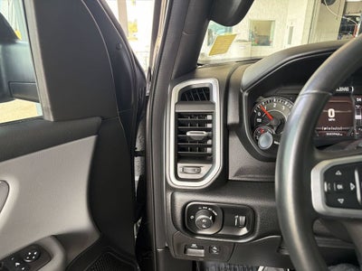 2022 RAM 1500 Big Horn Quad Cab 4x4 6'4" Box