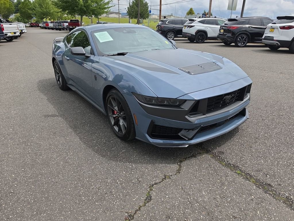 2025 Ford Mustang Dark Horse