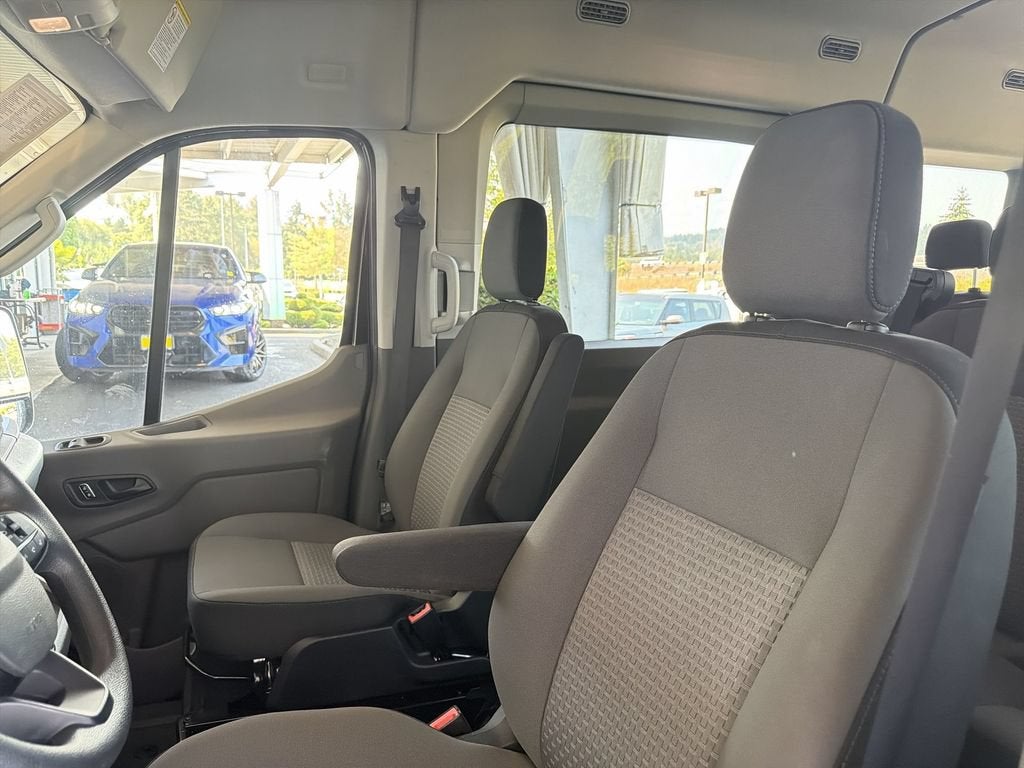 2025 Ford Transit Passenger Wagon XL