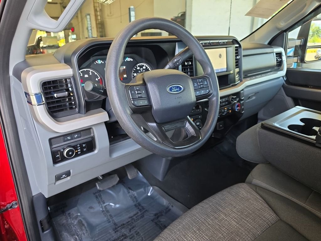 2023 Ford F-350 XLT