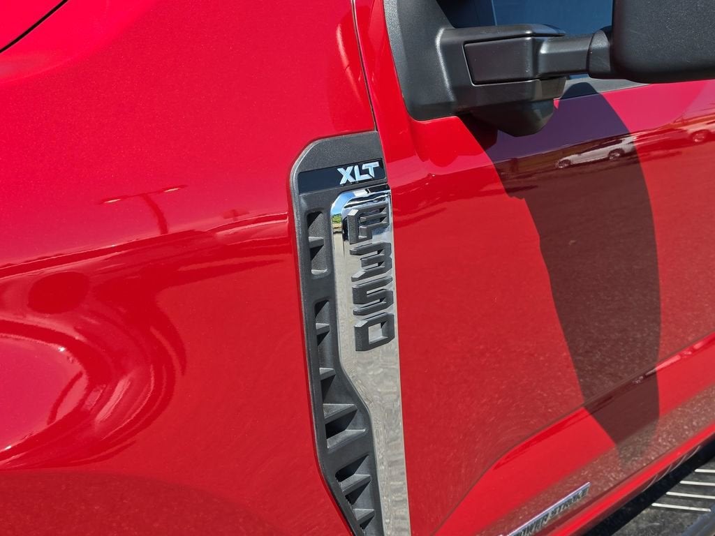 2023 Ford F-350 XLT
