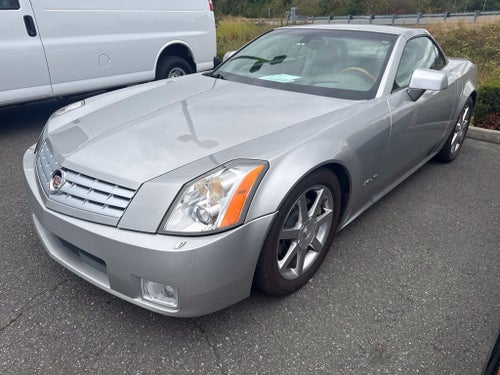 2005 Cadillac XLR Standard