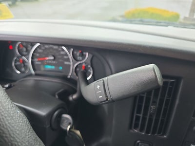 2023 Chevrolet Express Passenger 3500 1LS