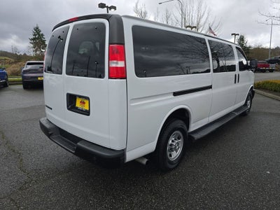 2023 Chevrolet Express Passenger 3500 1LS