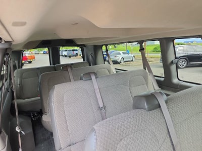 2025 Chevrolet Express Passenger 1LT