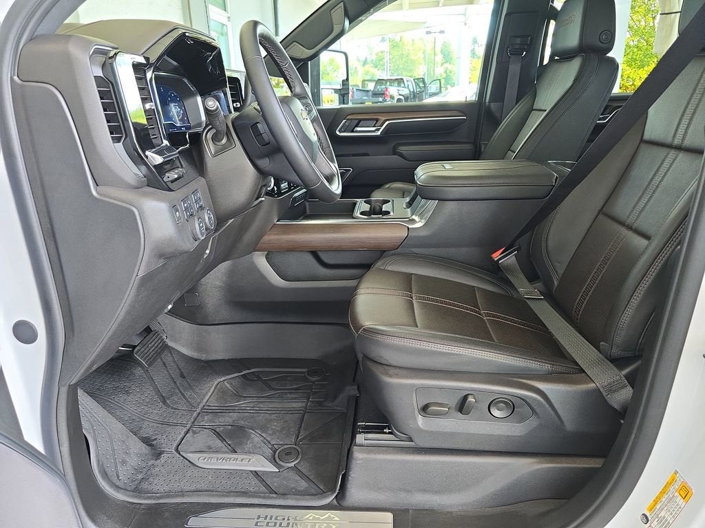 2025 Chevrolet Silverado 3500 HD High Country