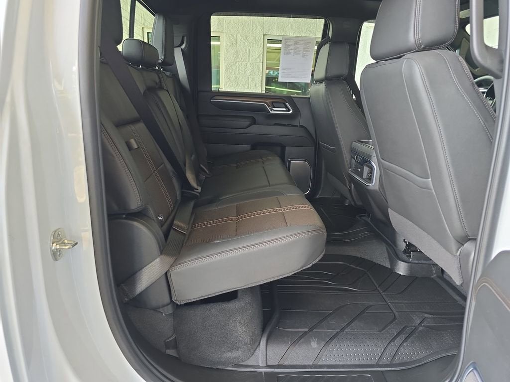 2025 Chevrolet Silverado 3500 HD High Country