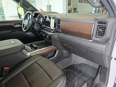 2025 Chevrolet Silverado 3500 HD High Country