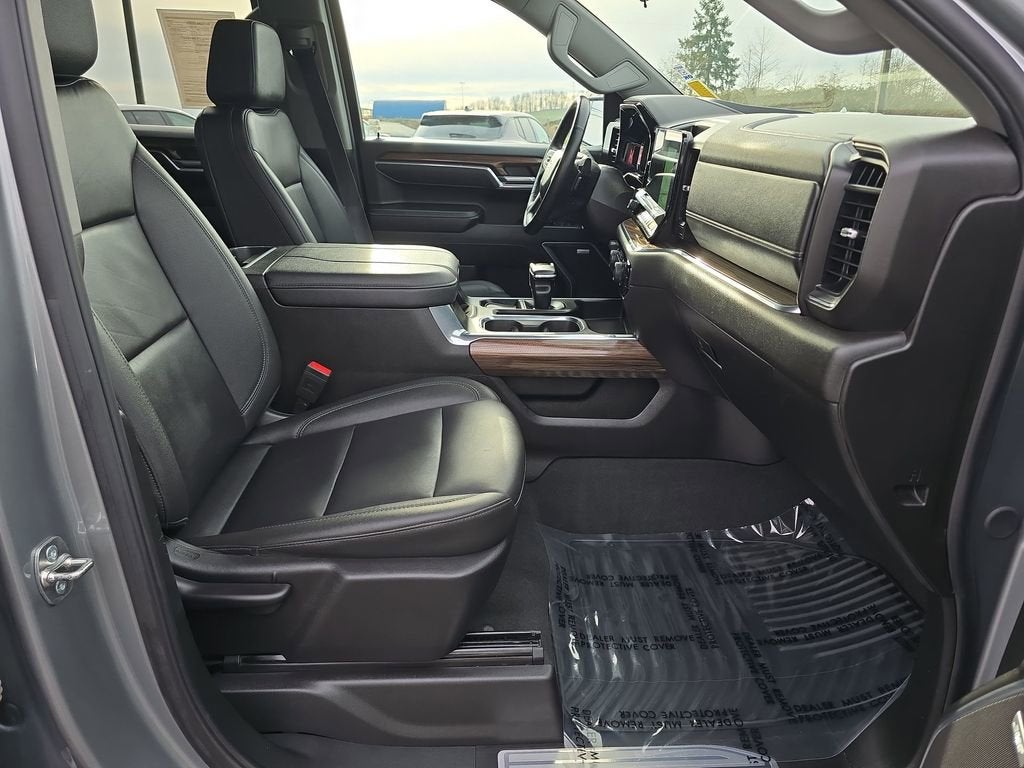 2025 Chevrolet Silverado 1500 RST