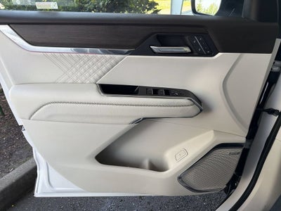2024 GMC Acadia Denali