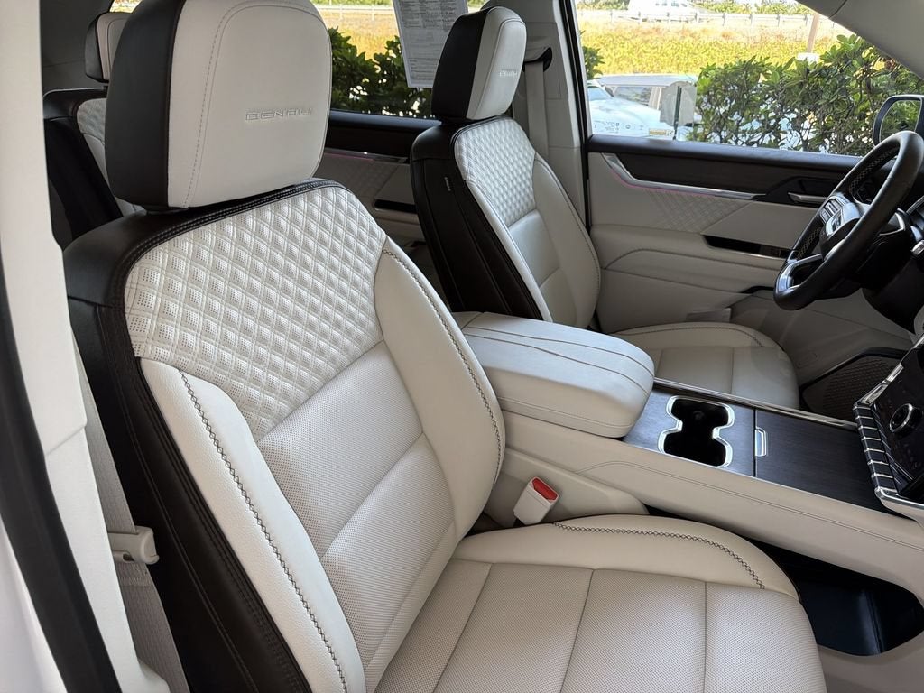 2024 GMC Acadia Denali