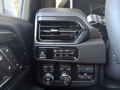 2025 GMC Yukon AT4