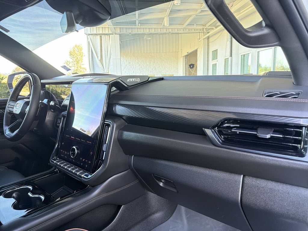2025 GMC Yukon AT4