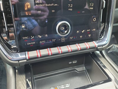 2025 GMC Yukon AT4
