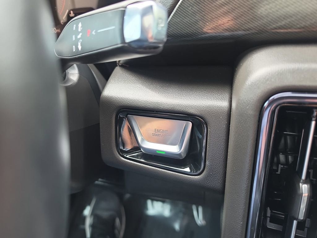 2025 GMC Yukon AT4