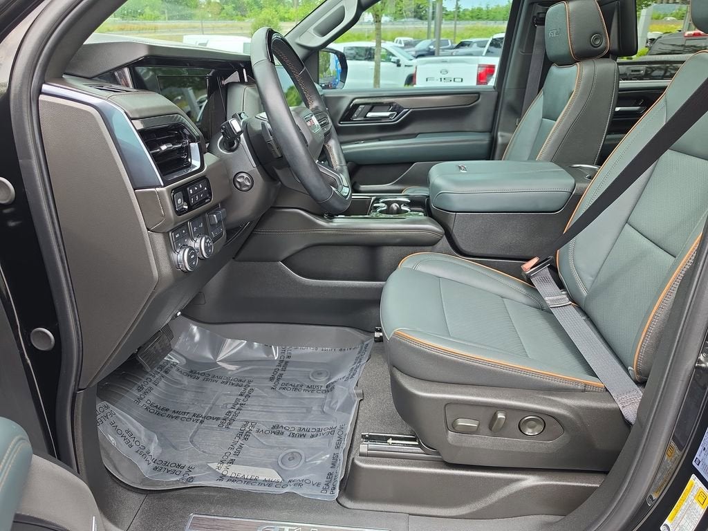 2025 GMC Yukon AT4
