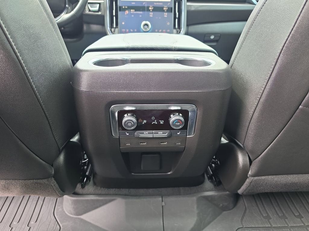 2025 GMC Yukon AT4