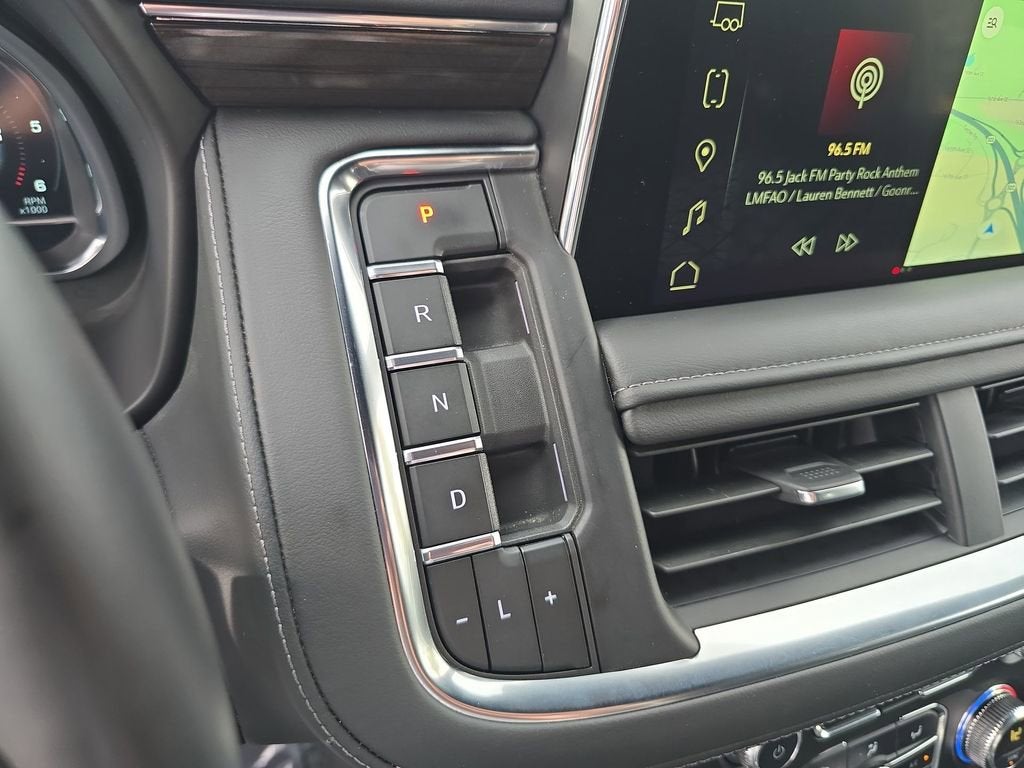 2024 GMC Yukon XL SLE