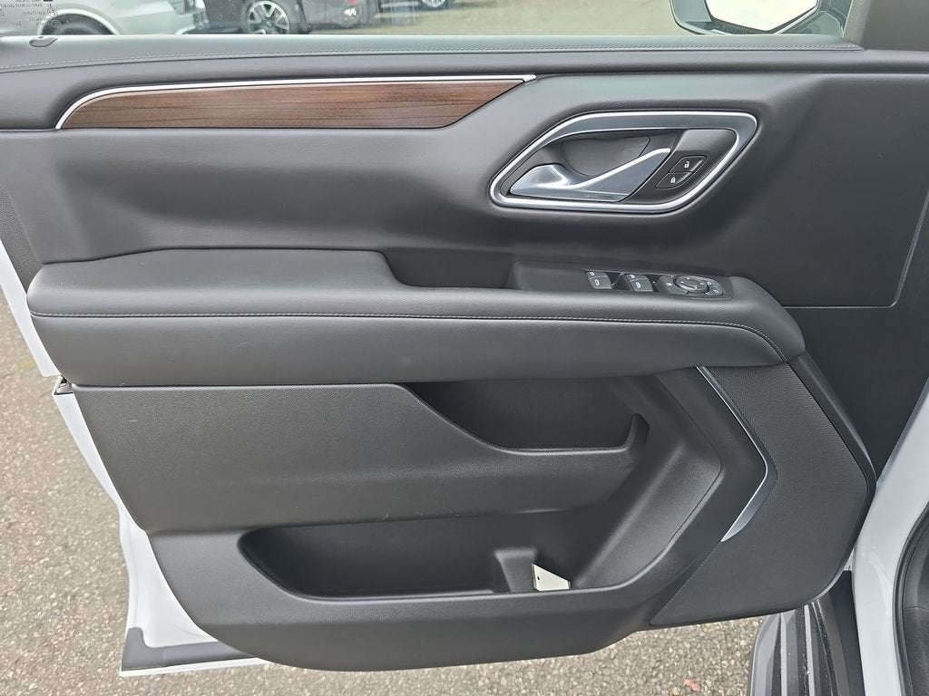 2024 GMC Yukon XL SLE