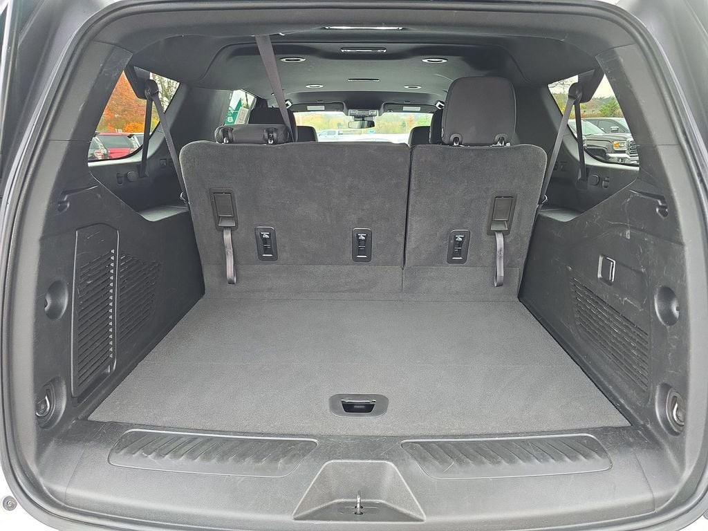 2024 GMC Yukon XL SLE