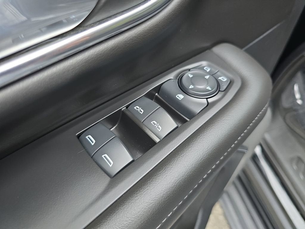 2024 GMC Yukon XL SLE