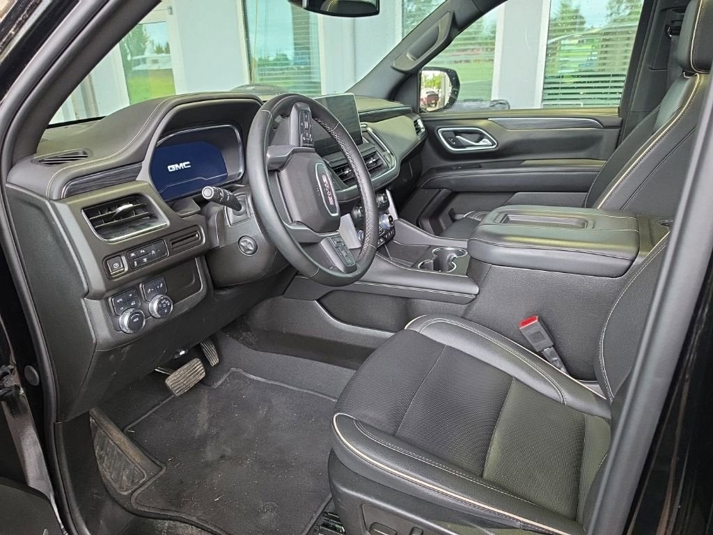 2024 GMC Yukon XL SLT
