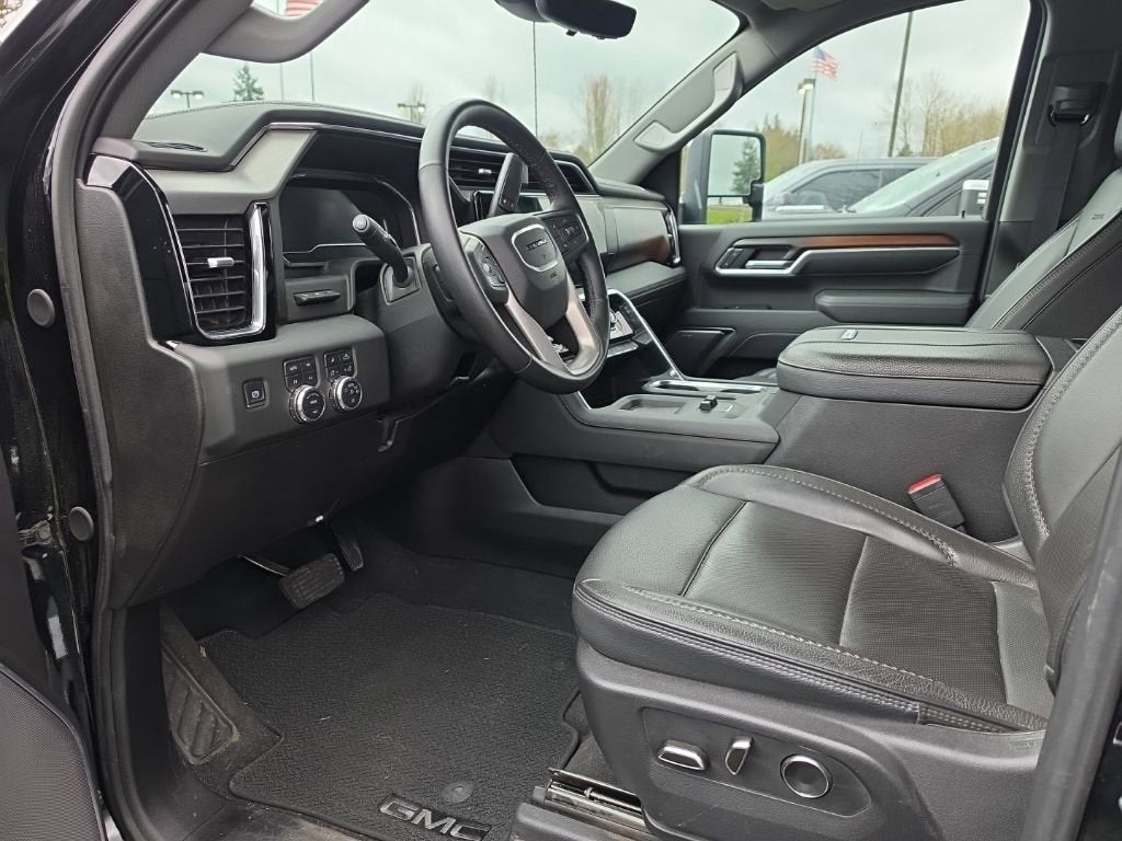 2025 GMC Sierra 3500 HD Denali