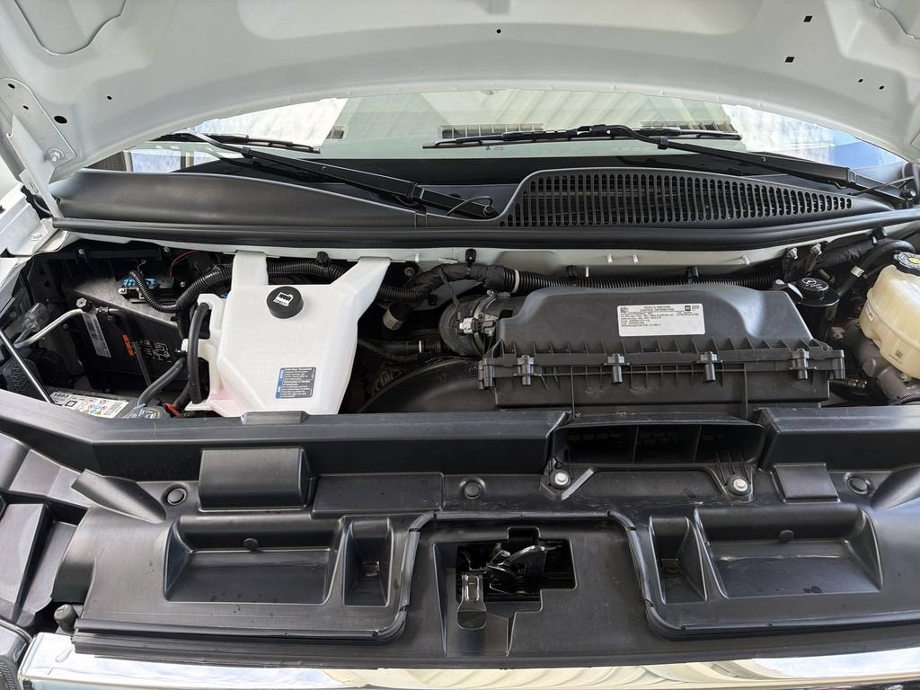 2025 GMC Savana Cargo Work Van