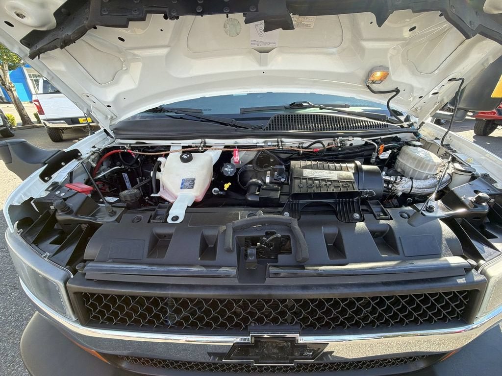 2020 Chevrolet Express Cutaway 4500 4500 Van