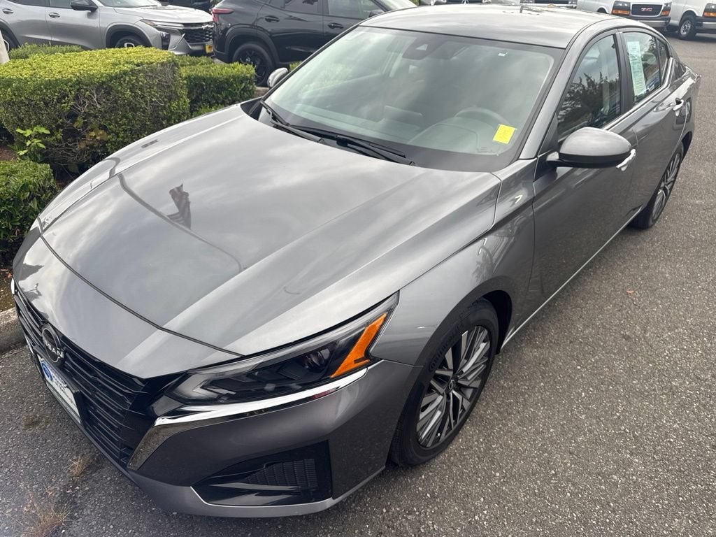 2023 Nissan Altima SV FWD