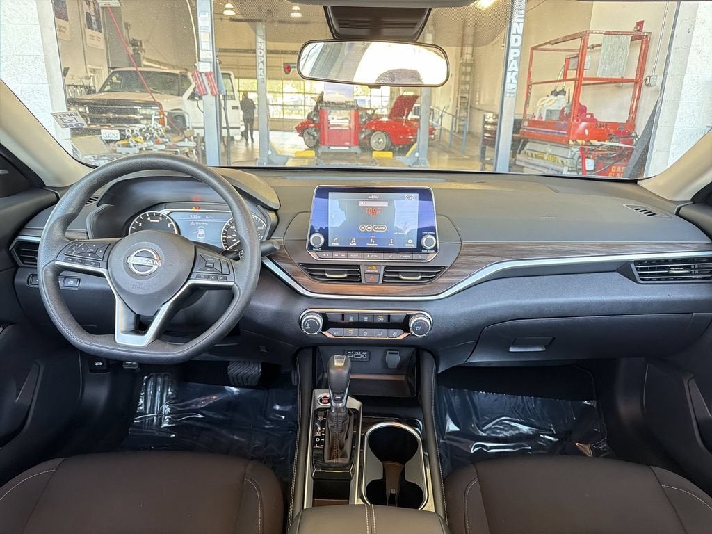 2023 Nissan Altima SV FWD