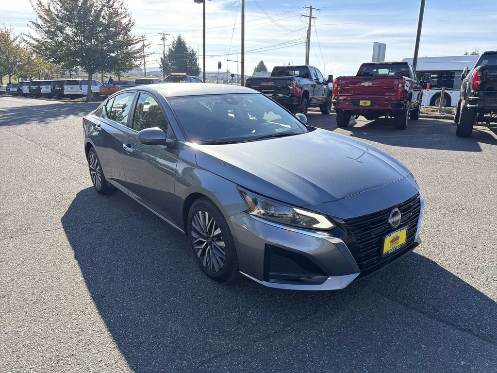 2023 Nissan Altima SV FWD
