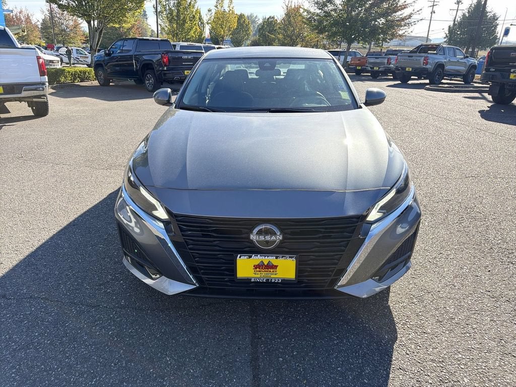 2023 Nissan Altima SV FWD