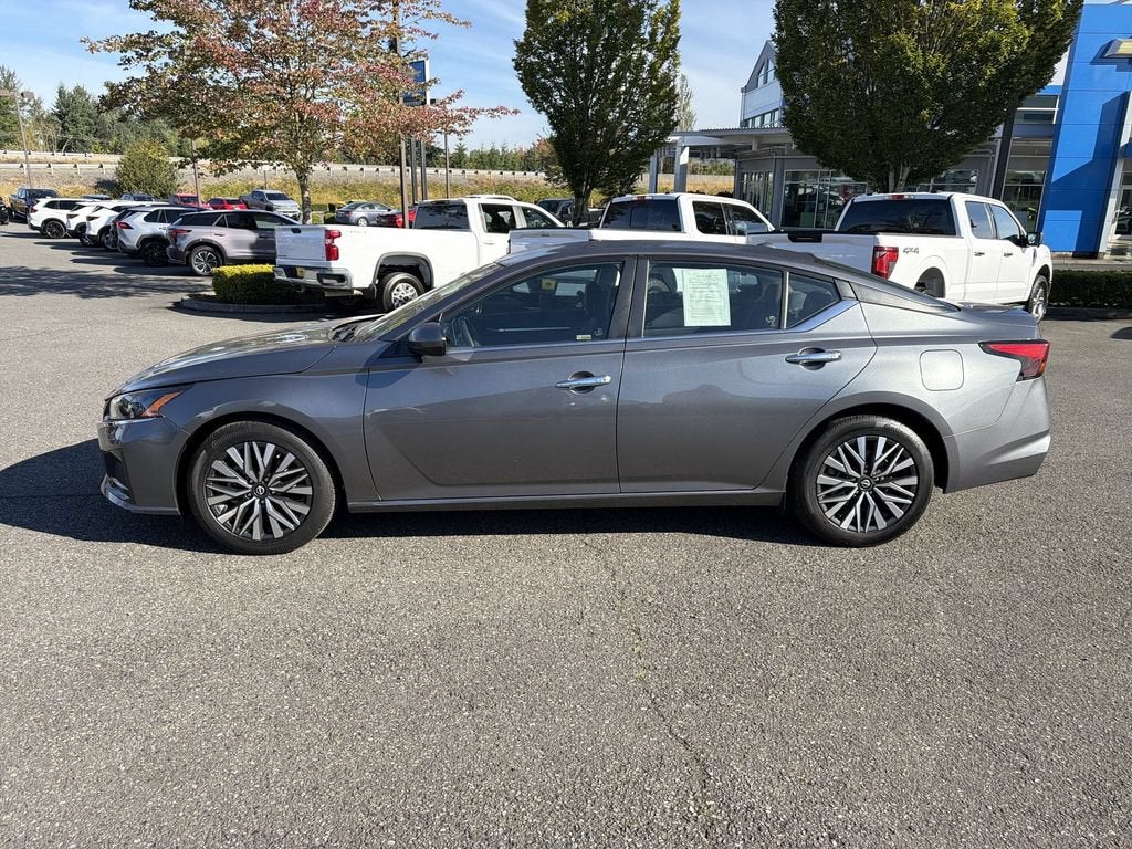 2023 Nissan Altima SV FWD