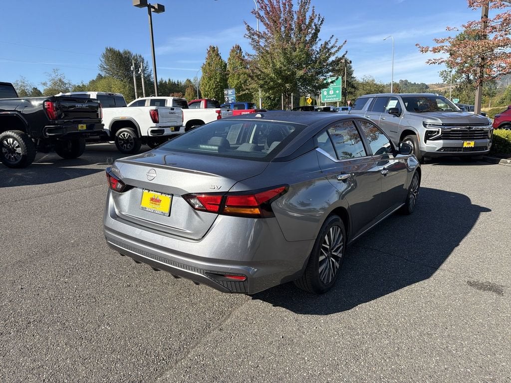 2023 Nissan Altima SV FWD
