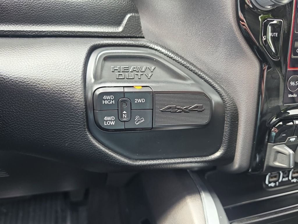 2020 RAM 2500 Laramie Crew Cab 4x4 6'4" Box
