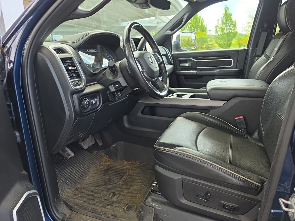 2020 RAM 2500 Laramie Crew Cab 4x4 6'4" Box
