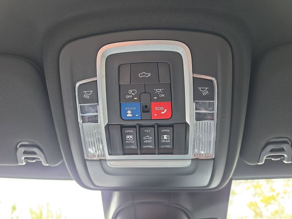 2020 RAM 2500 Laramie Crew Cab 4x4 6'4" Box