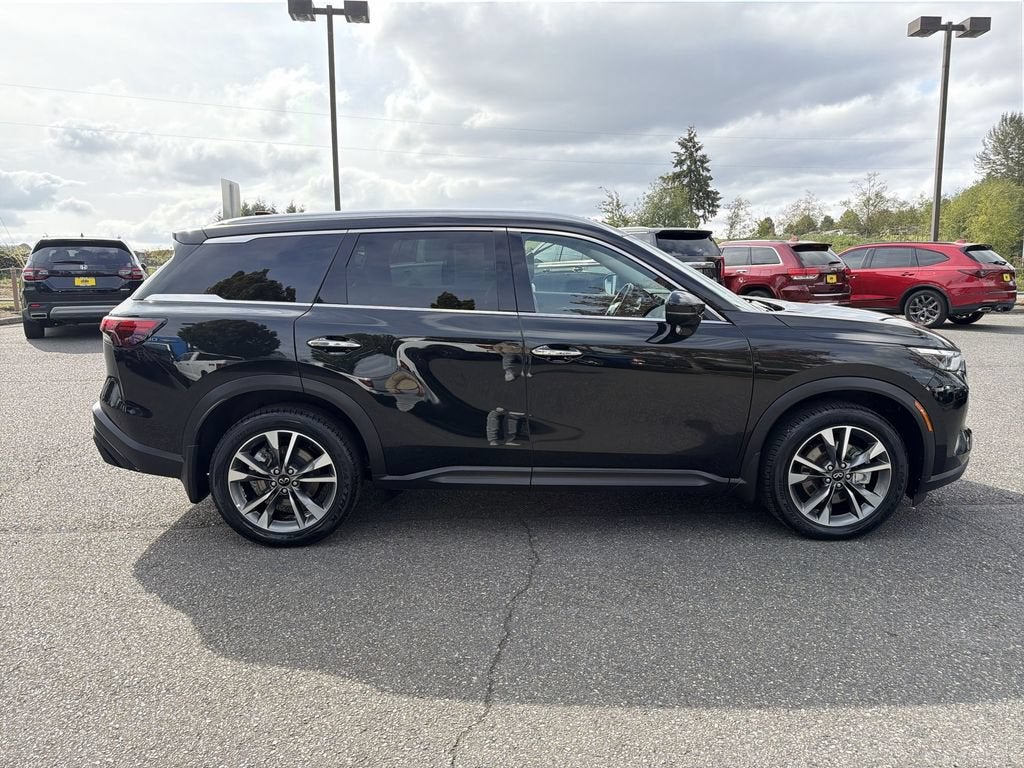 2025 INFINITI QX60 LUXE