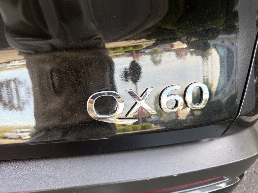 2025 INFINITI QX60 LUXE