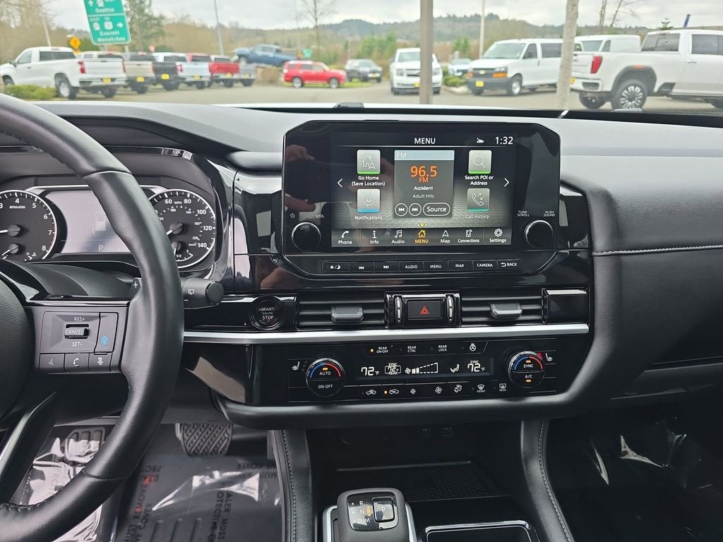 2025 Nissan Pathfinder SL 4WD