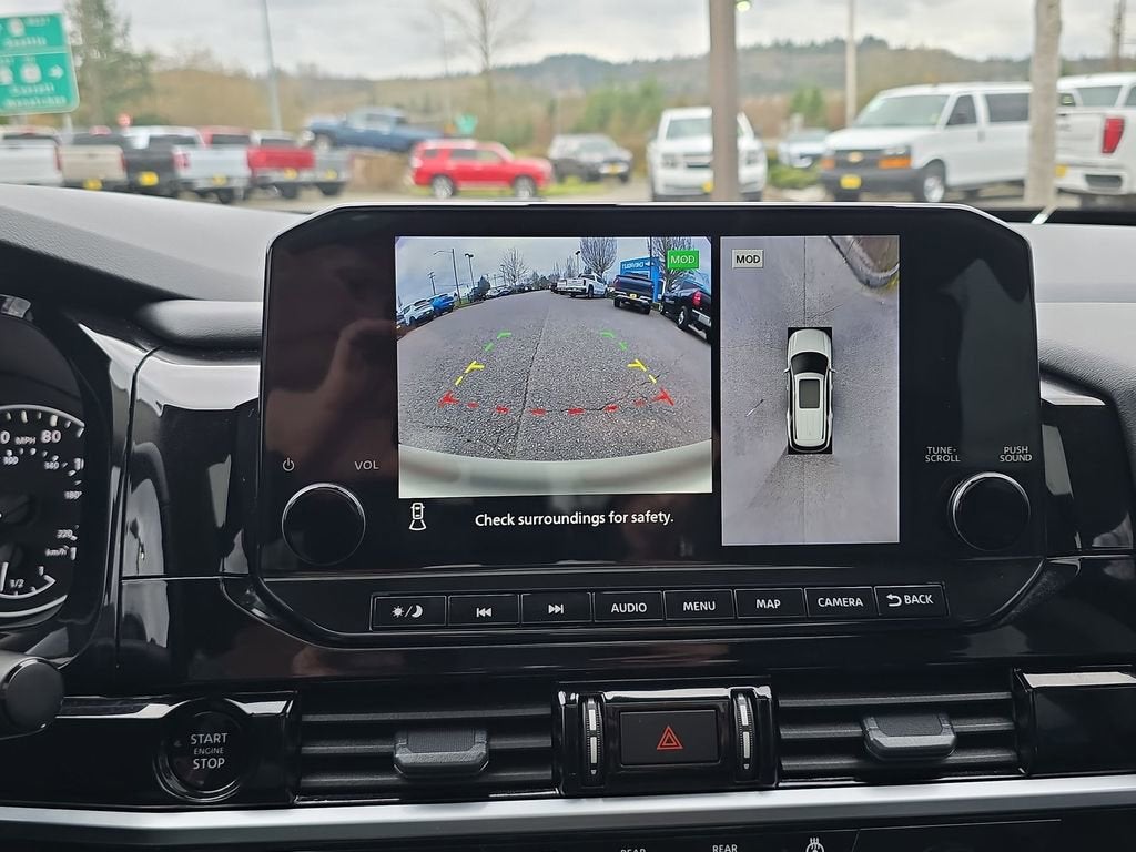 2025 Nissan Pathfinder SL 4WD