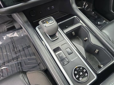 2025 Nissan Pathfinder SL 4WD