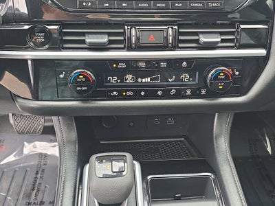 2025 Nissan Pathfinder SL 4WD