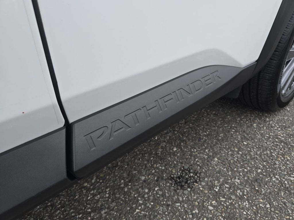 2025 Nissan Pathfinder SL 4WD