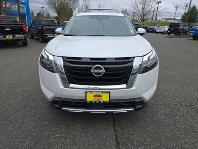 2025 Nissan Pathfinder SL 4WD