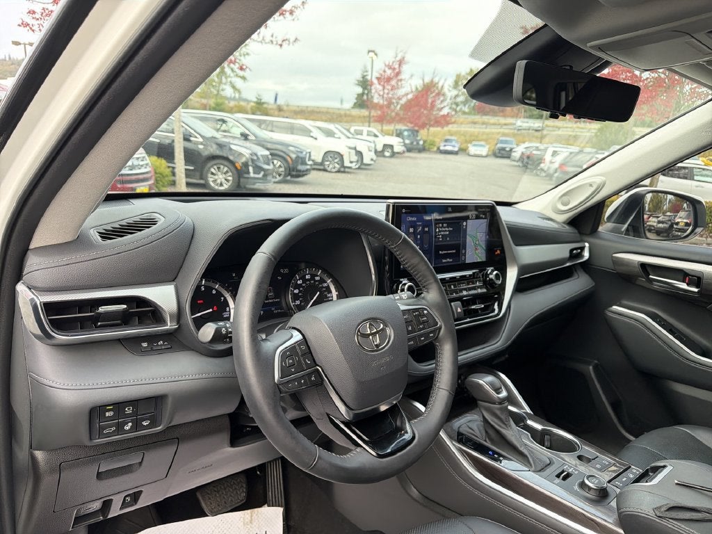 2021 Toyota Highlander Platinum